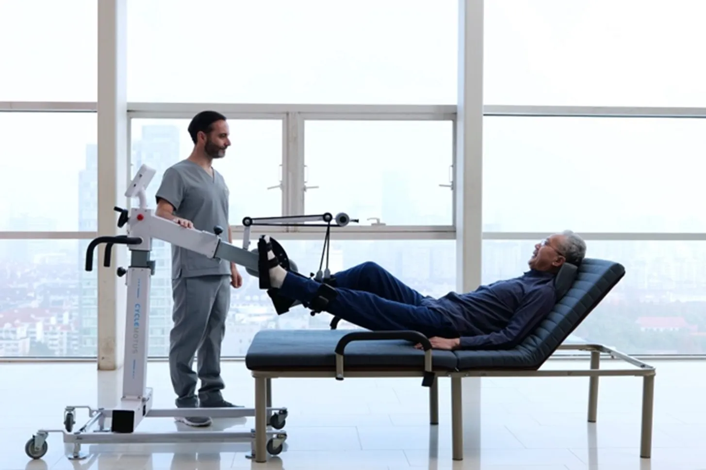 ALT EKSTREMTE CHAZI CYCLE MOTUS B2 L